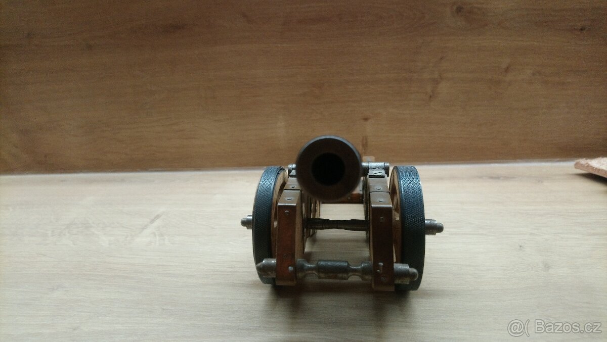 Model děla - 3