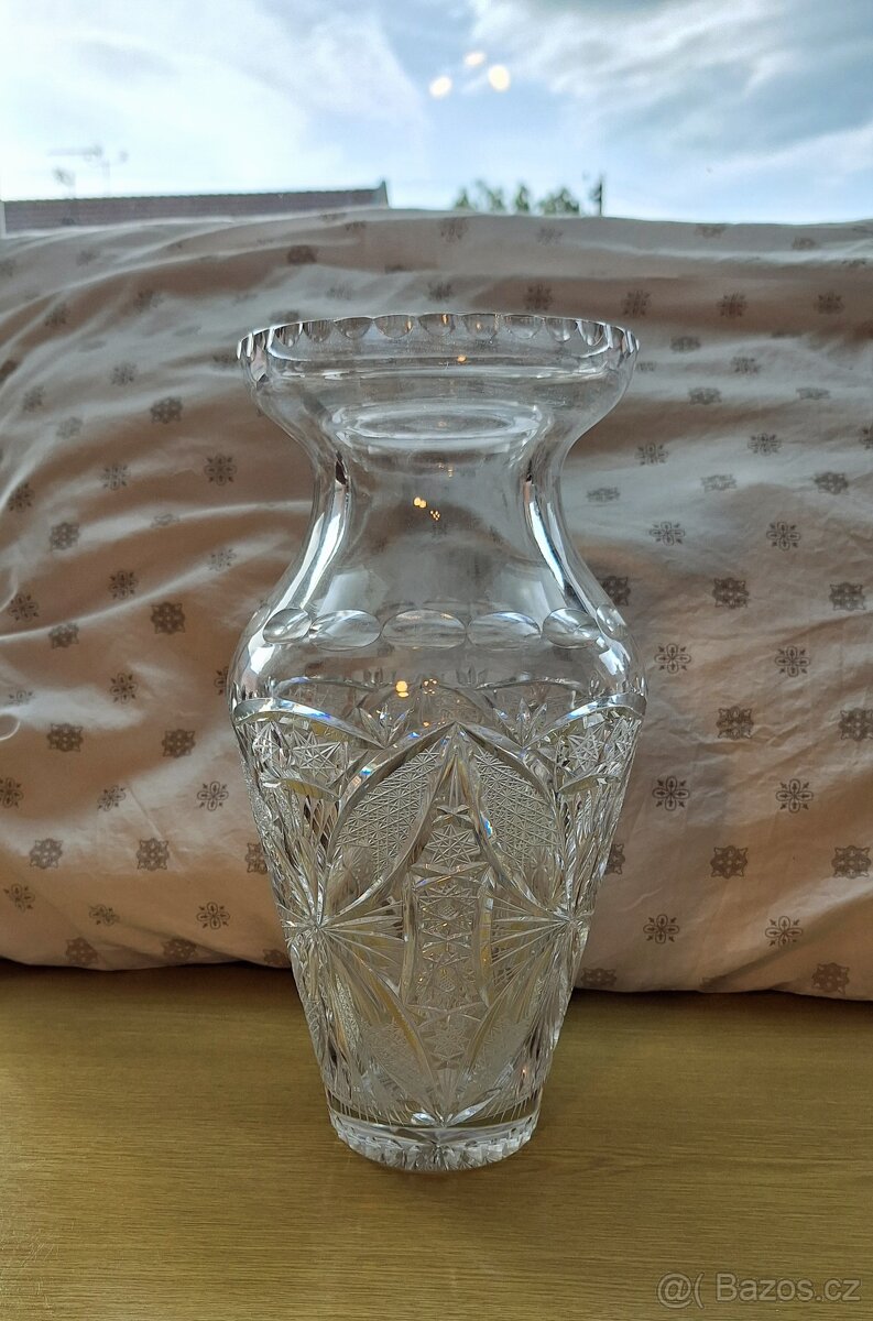 Luxusní broušené sklo – váza a miska - 3