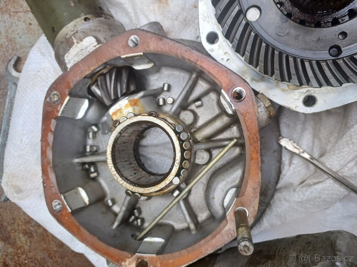 Originální nové diferenciály z vojenského depozitu Dněpr M72 - 3