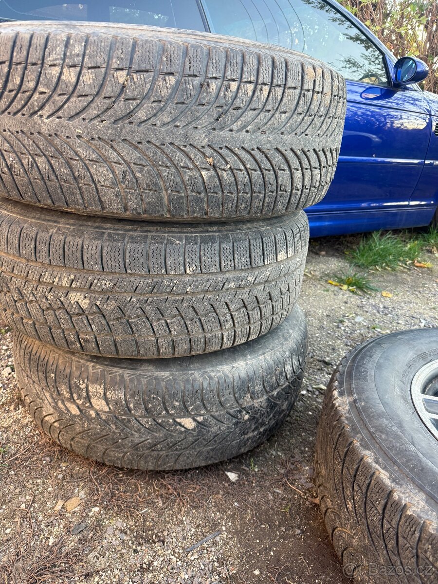 Kola Nissan Navara - 3