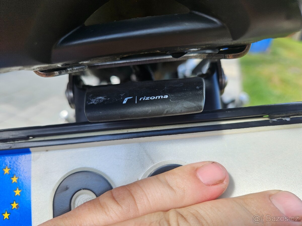 Yamaha FZS 600 Fazer - 3