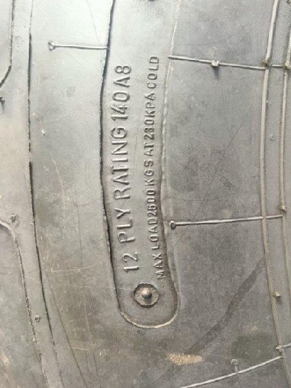 16,9-30 Dvě obutá kola Zetor Pneu nové - 3