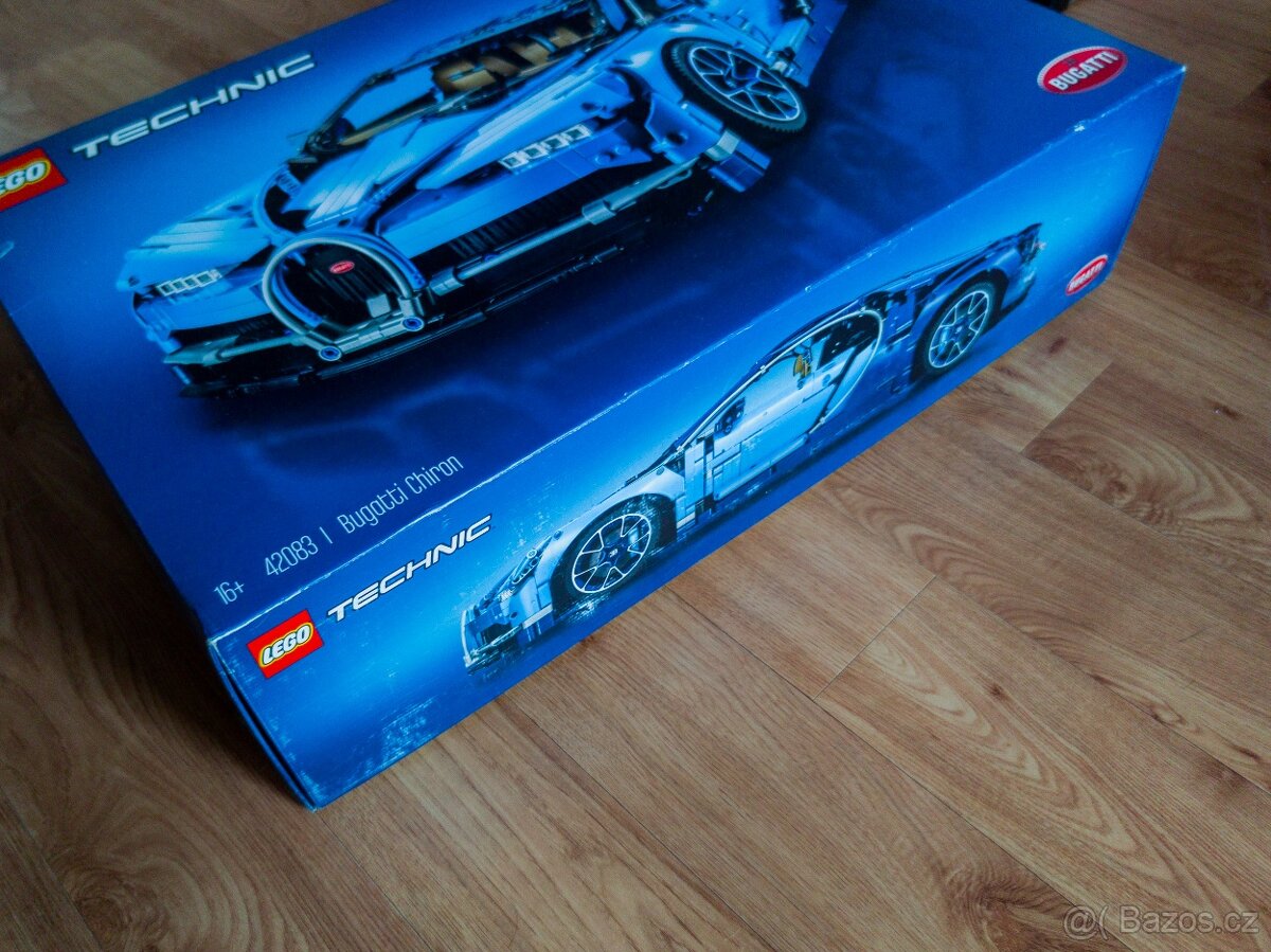 LEGO Technic Bugatti Chiron 42083 - 3