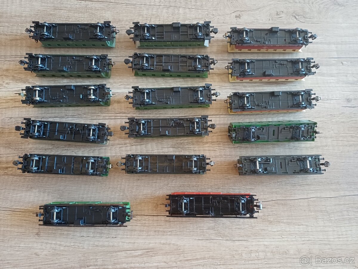 Osobní a služební vagonky. TT - 3