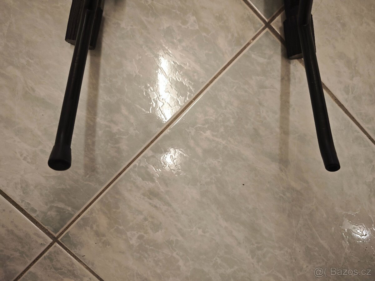 Stojan na kytaru - 3