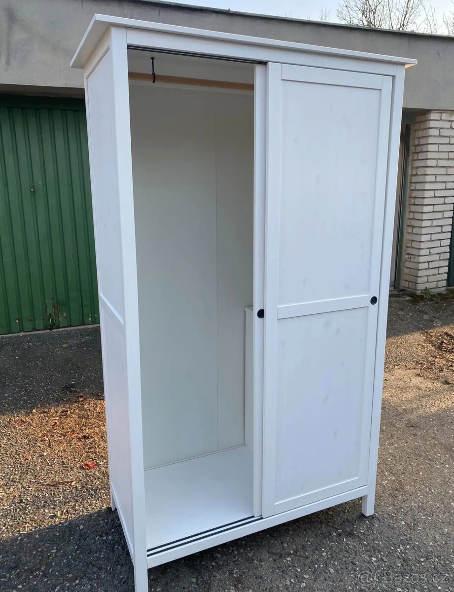 Prodám šatní skříň IKEA HEMNES - 3