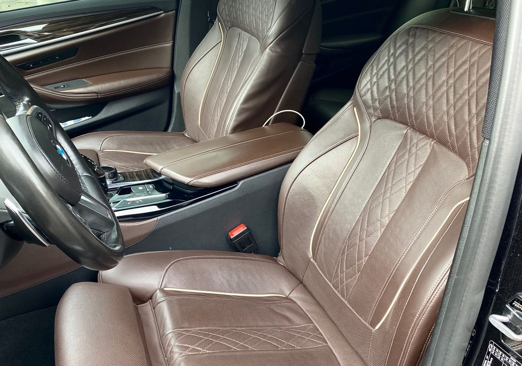 BMW Řada 5 G30 540i xDrive - 3