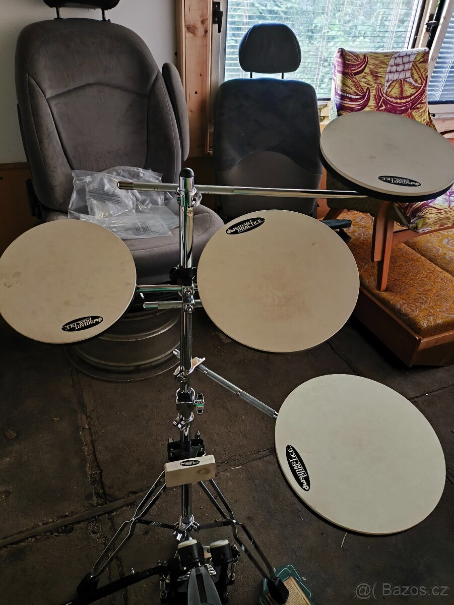 DW Go Anywhere set + bass pad , snare pad - 3