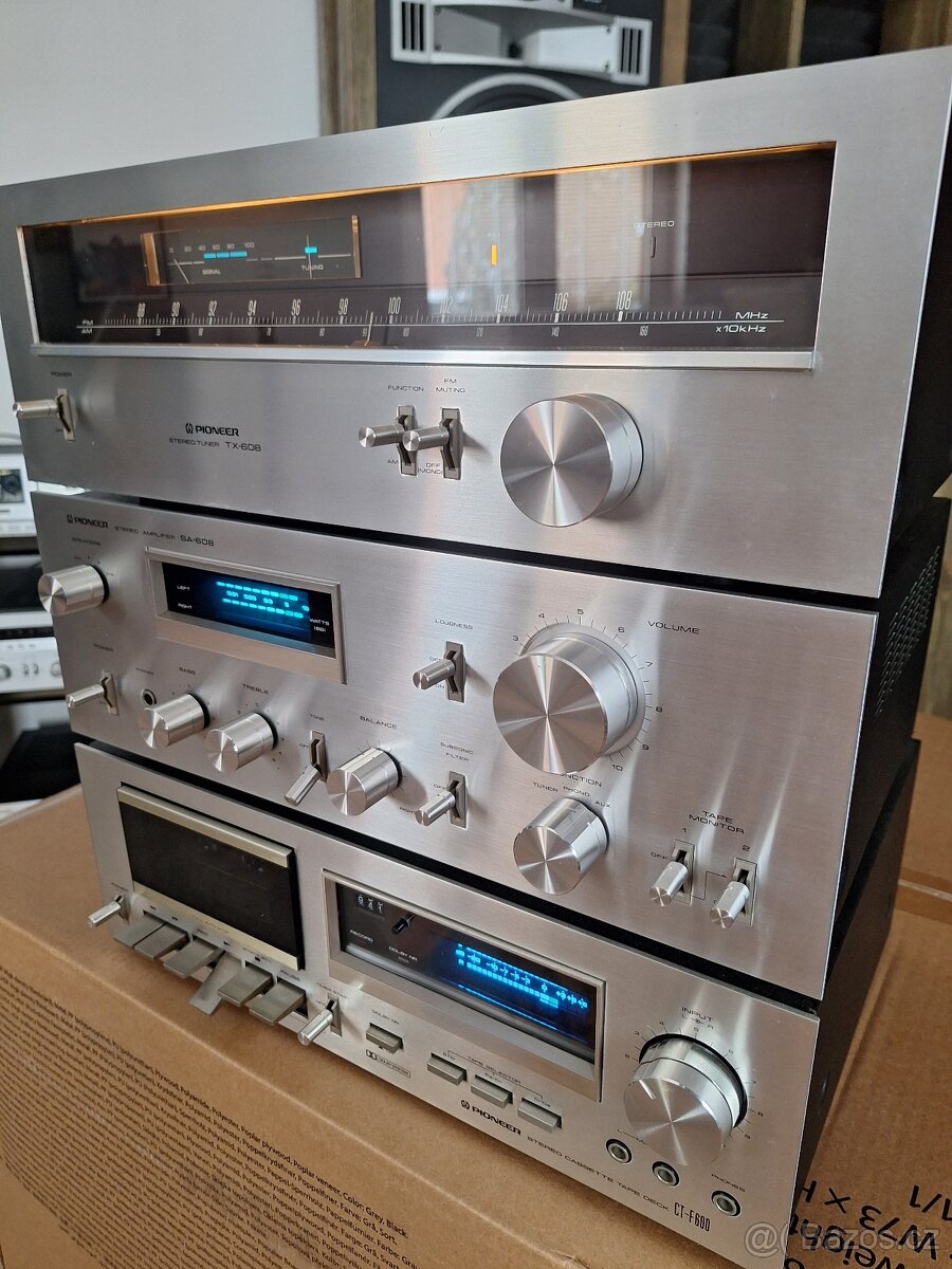 Vintage věž Pioneer - 3