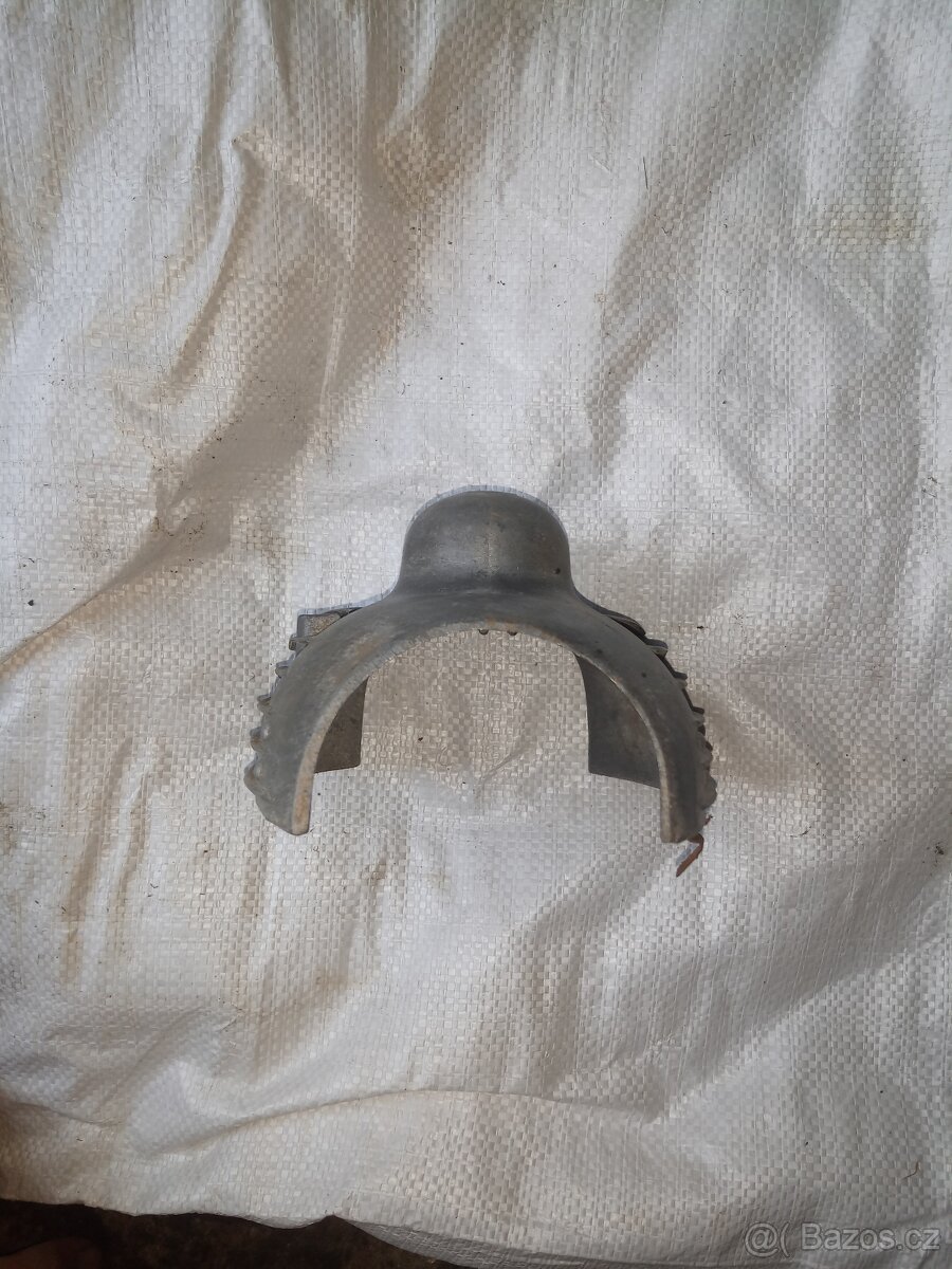 Kryt karburátoru - 3