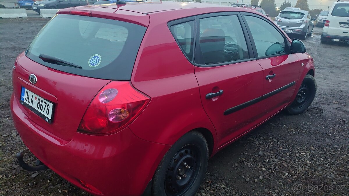 Kia Cee'd 1,4 80kw 2008 - 3