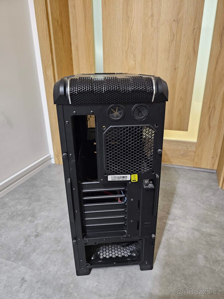 PC bedna CoolerMaster CM-690 II - 3