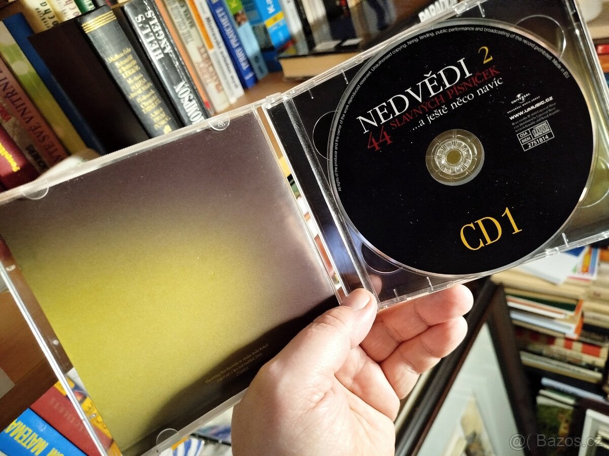 2CD NEDVĚDI 2 - 44 SLAVNÝCH PÍSNIČEK ... a ještě něco navíc - 3