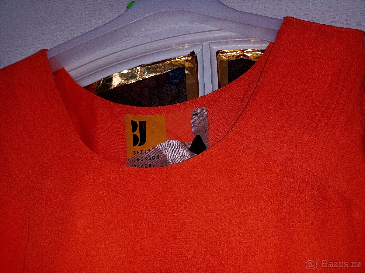 Oranžové šaty - 3