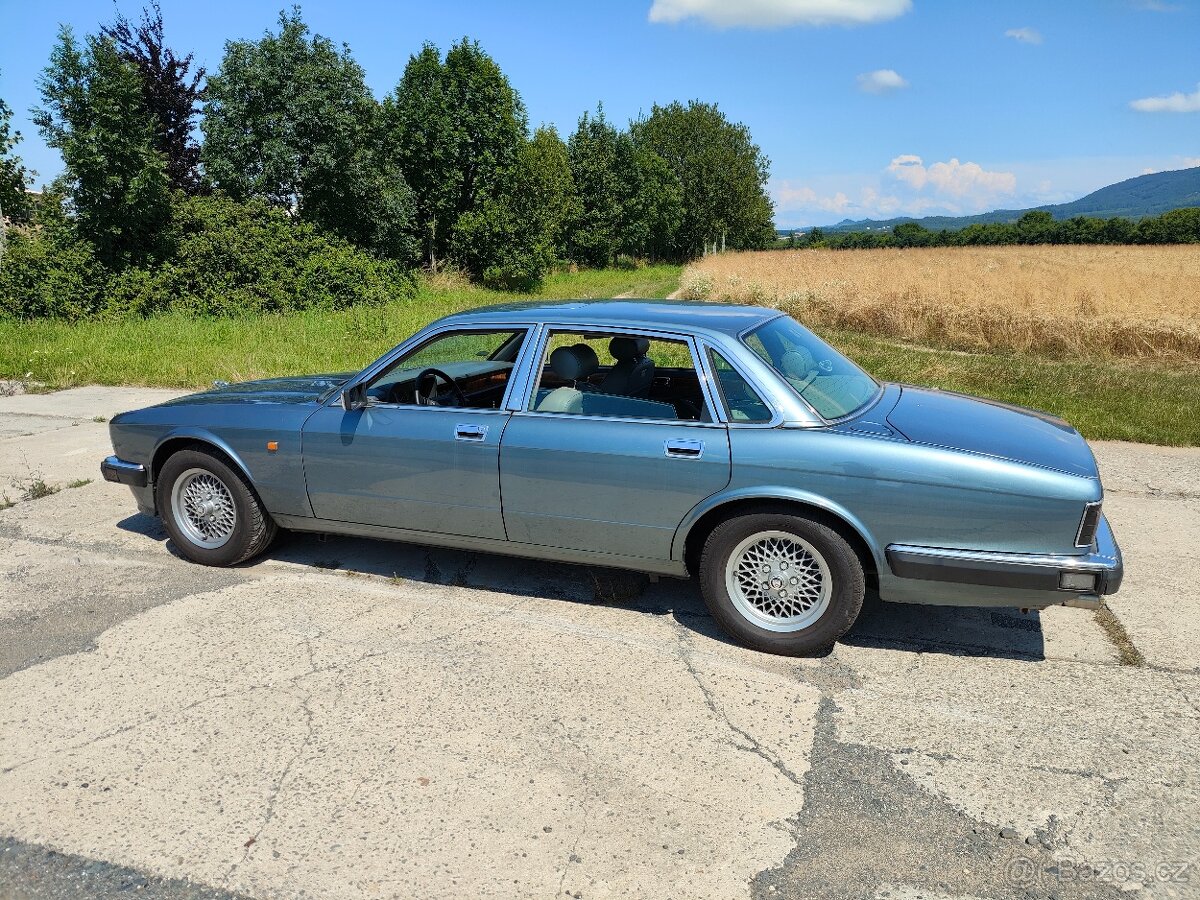 Jaguar XJ40, 1993, 4.0 - 3