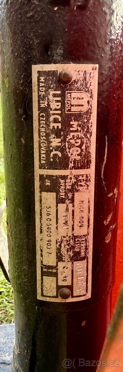 Vari, Tera, bezprstová žací lišta - 3