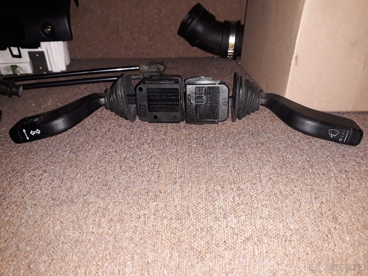 Díly Opel Corsa B - 3