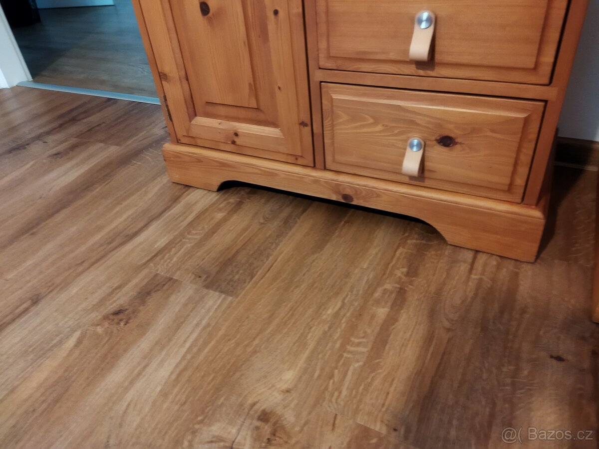 Komoda - 3