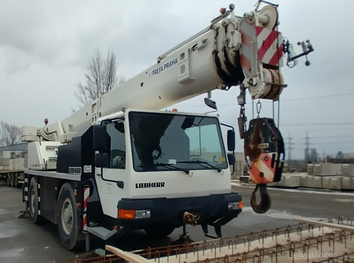 Mobilní jeřáb liebherr LTM 1030 - 3