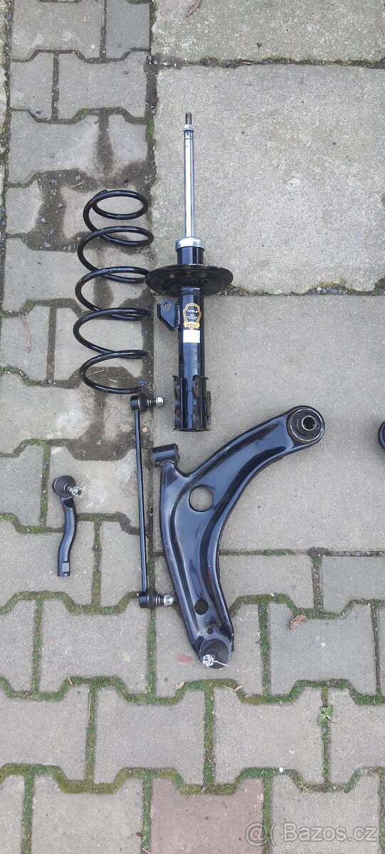 Náhradní díly Toyota Yaris - 3