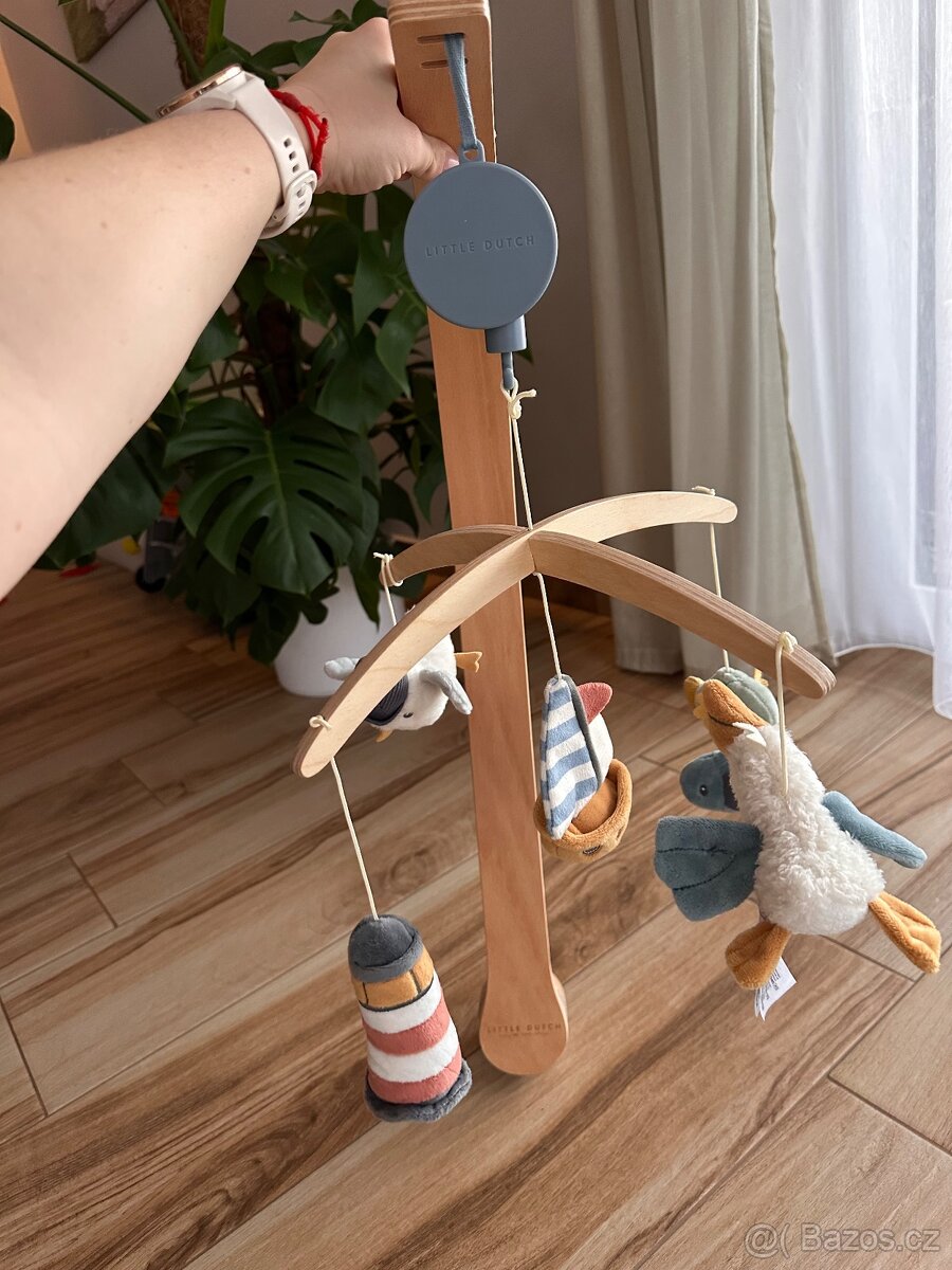Little Dutch kolotoč nad postýlku - 3