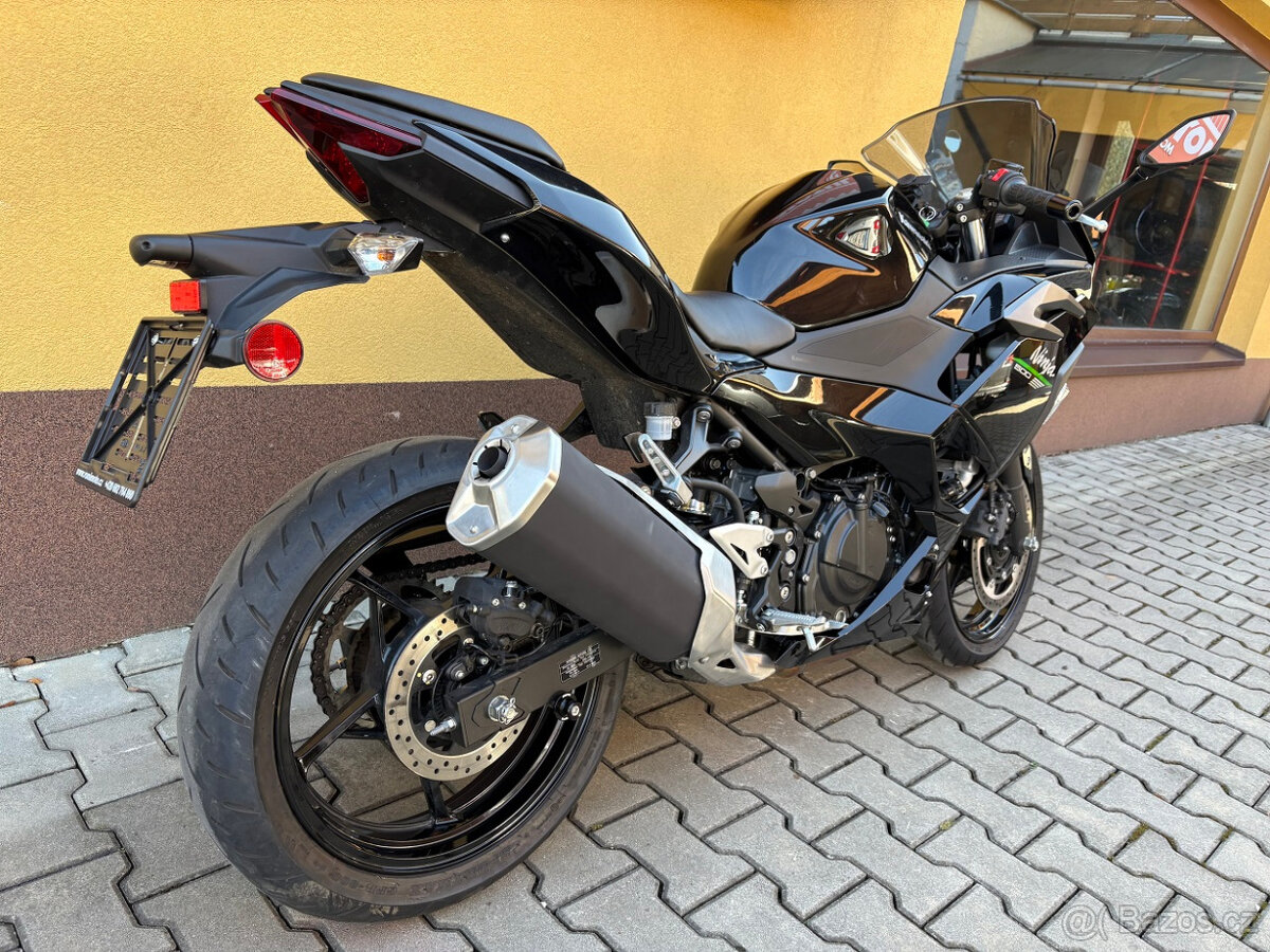 Kawasaki Ninja 500 - 3