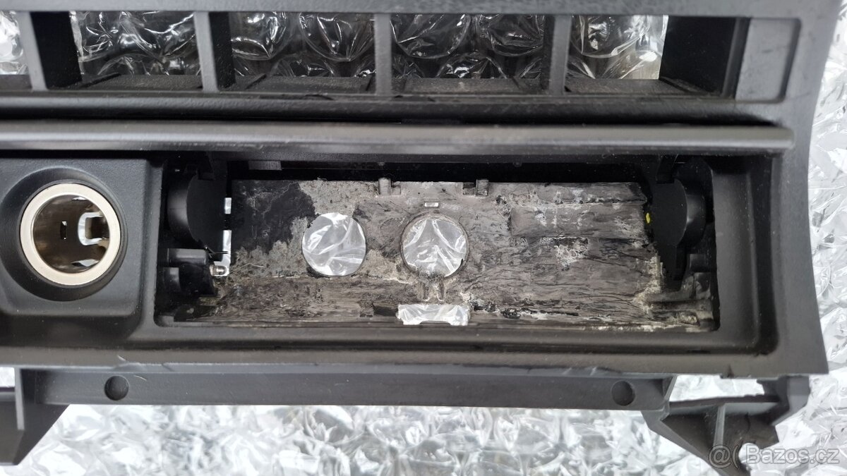 BMW E46 - Autoradio a rámeček - 3