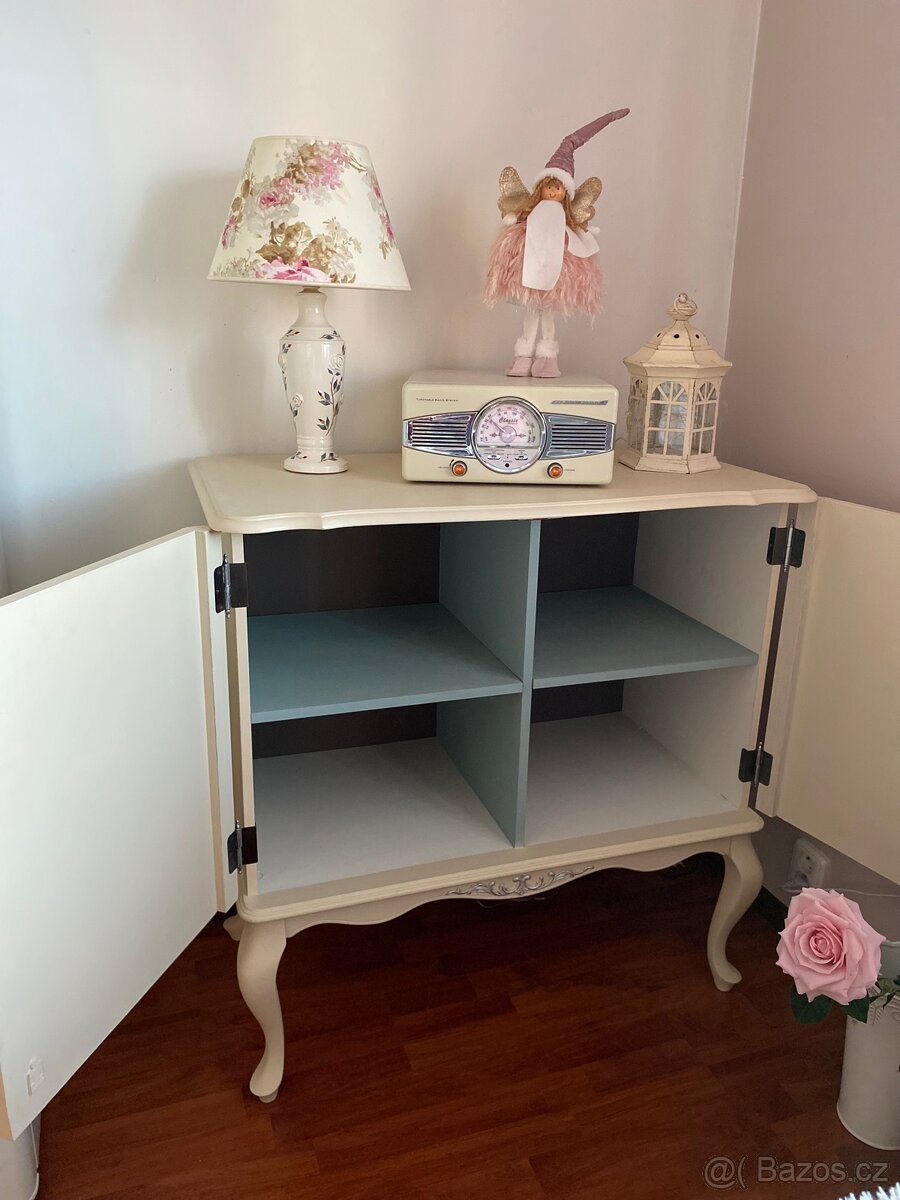 Skříňka / Komoda - 3