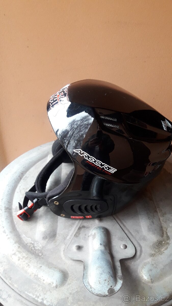 Lyžařská helma ARCORE - 3