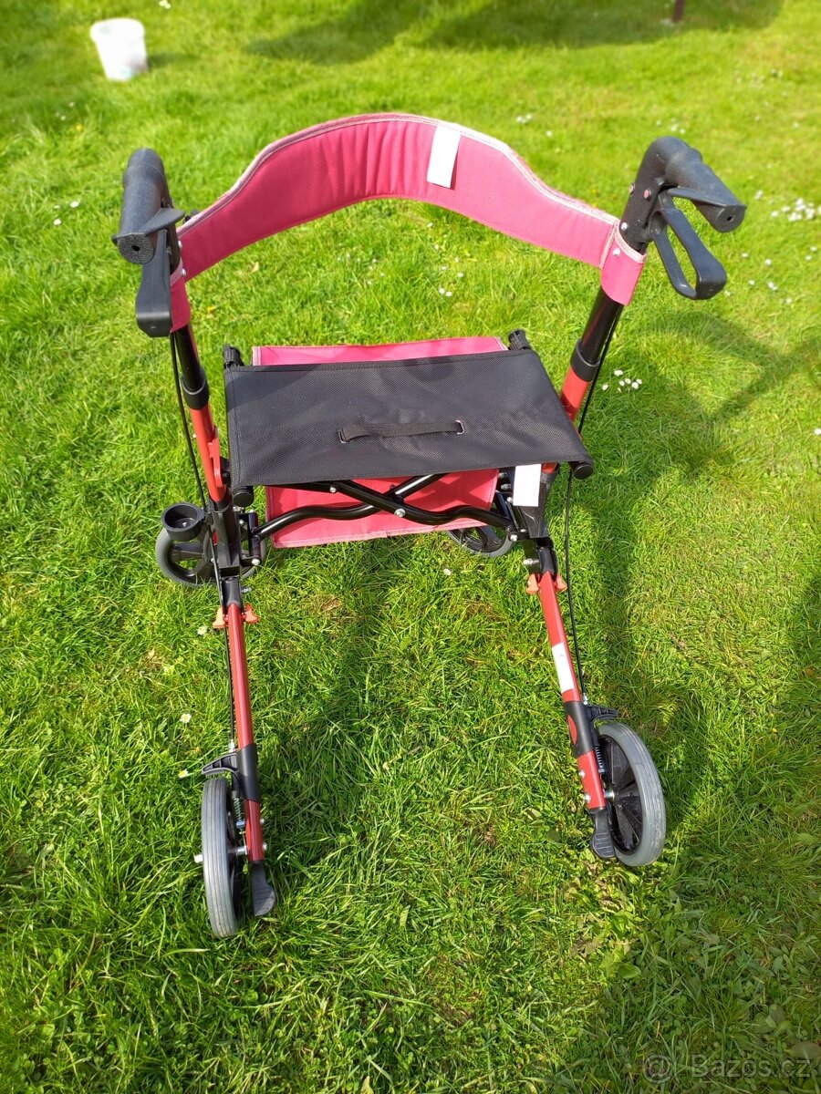 Chodítko Rollator - 3