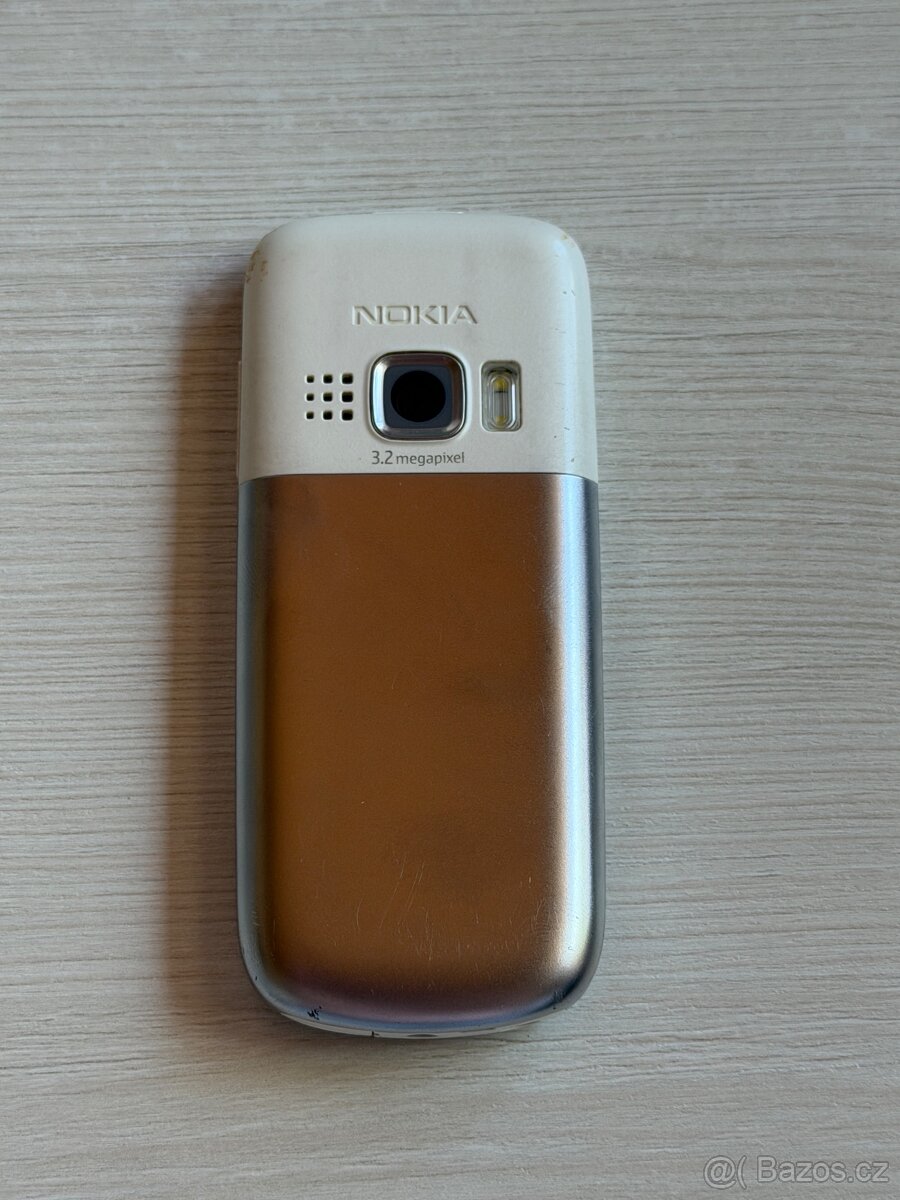 NOKIA 6303i White on Silver - 3