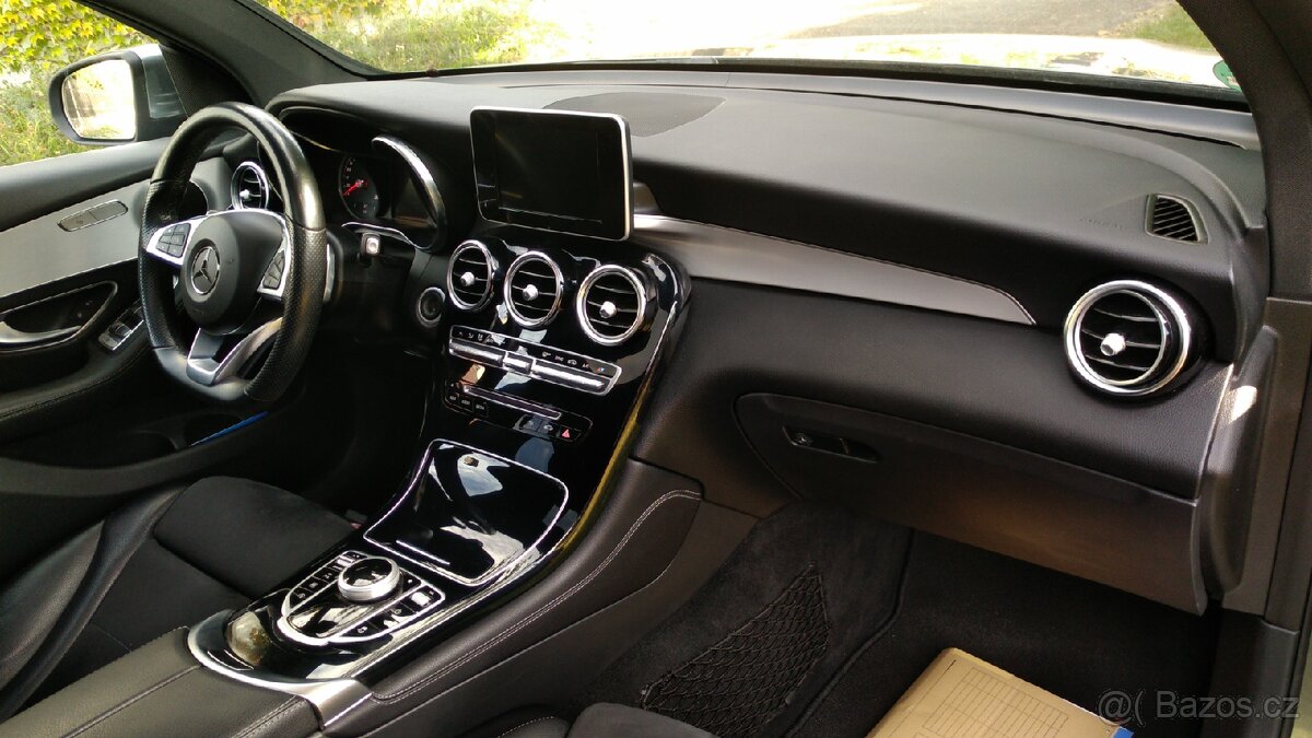 Mercedes Benz GLC 250 AMG - 3