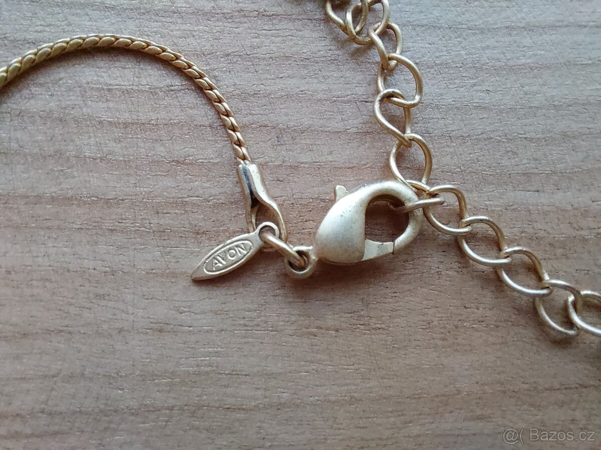 Nový náhrdelník s přívěskem čtyřlístek a podkova pro štěstí - 3