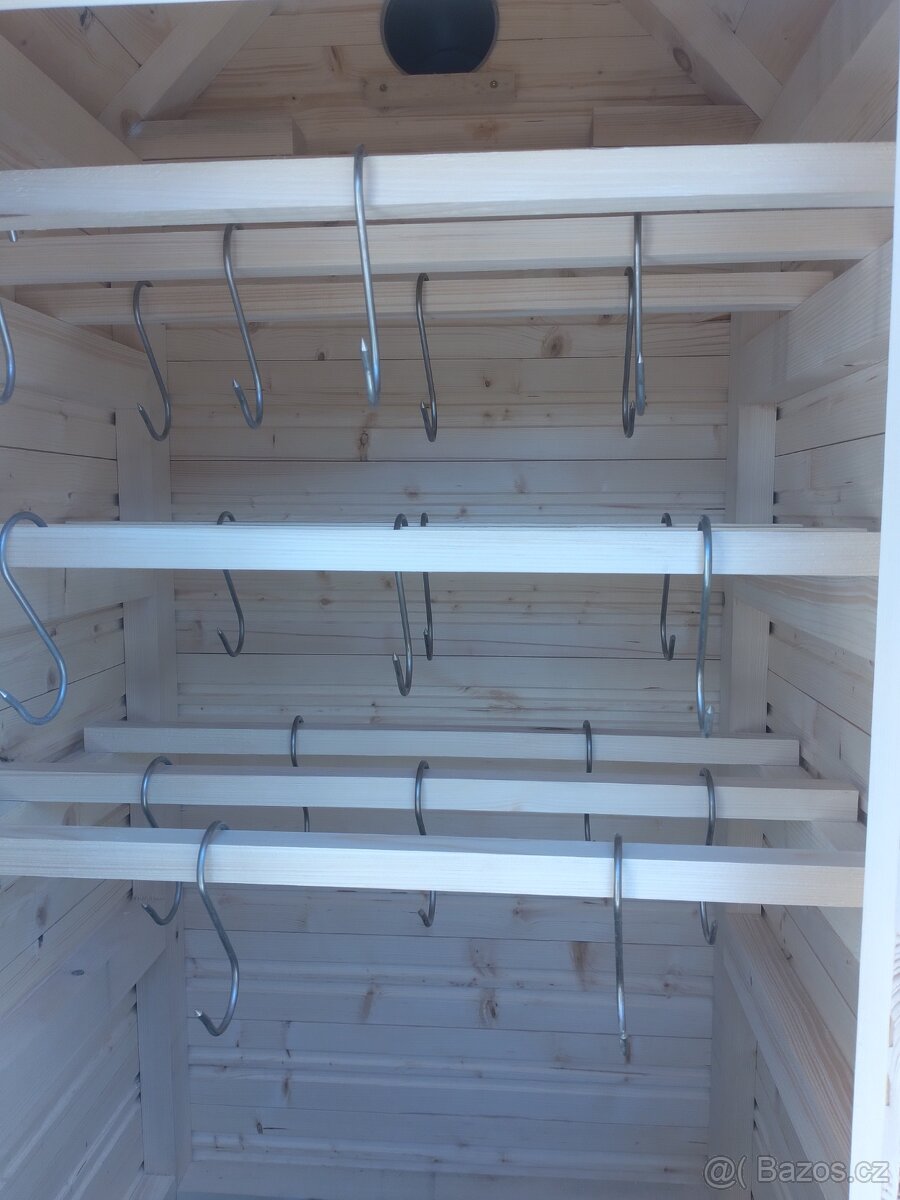 Dřevěná udirna - 3