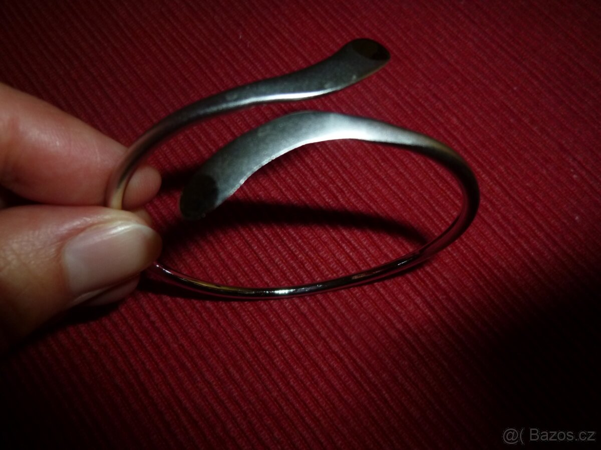 PRODÁM KRÁSNÝ, KVALITNÍ STŘÍBRNÝ NÁRAMEK - 3