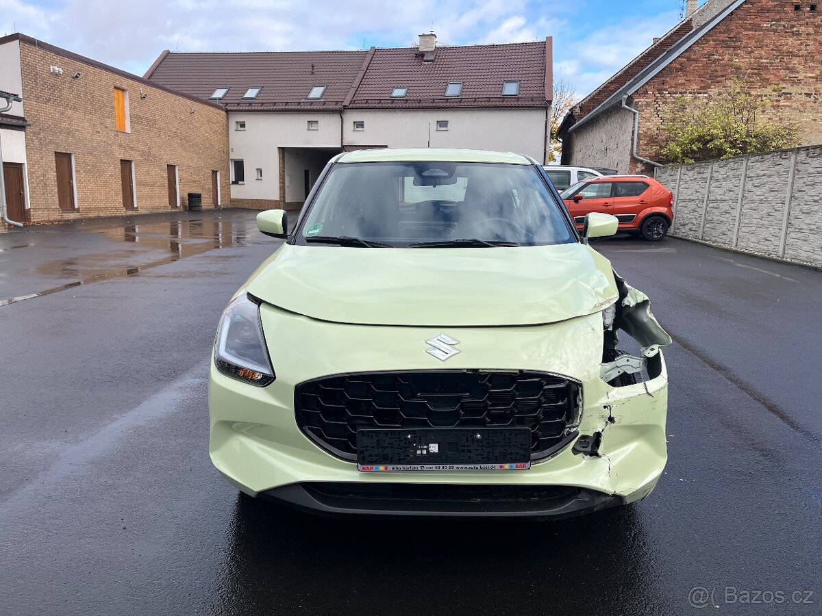 SUZUKI SWIFT PREMIUM 1.2 HYBRID 4x4 rv.2025 - 3