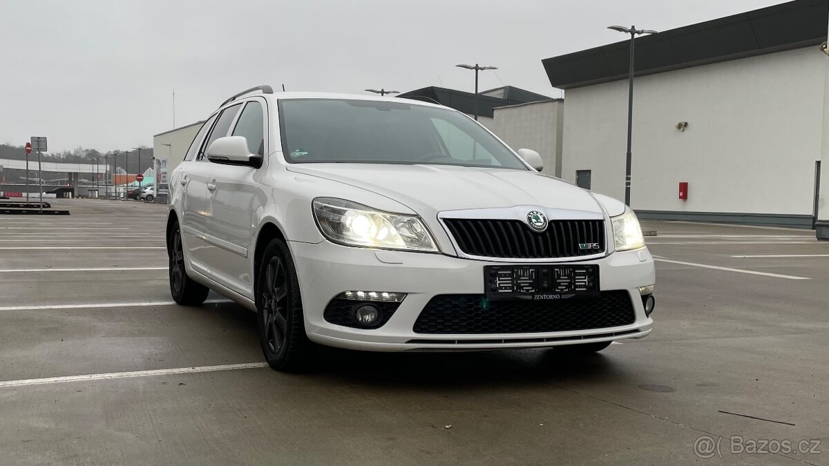 ŠKODA OCTAVIA 2.0TDi RS 125kW WEBASTO - 3
