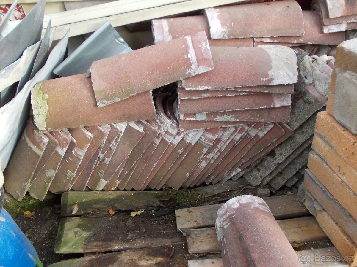 Použité střešní hřebenáče. - 3
