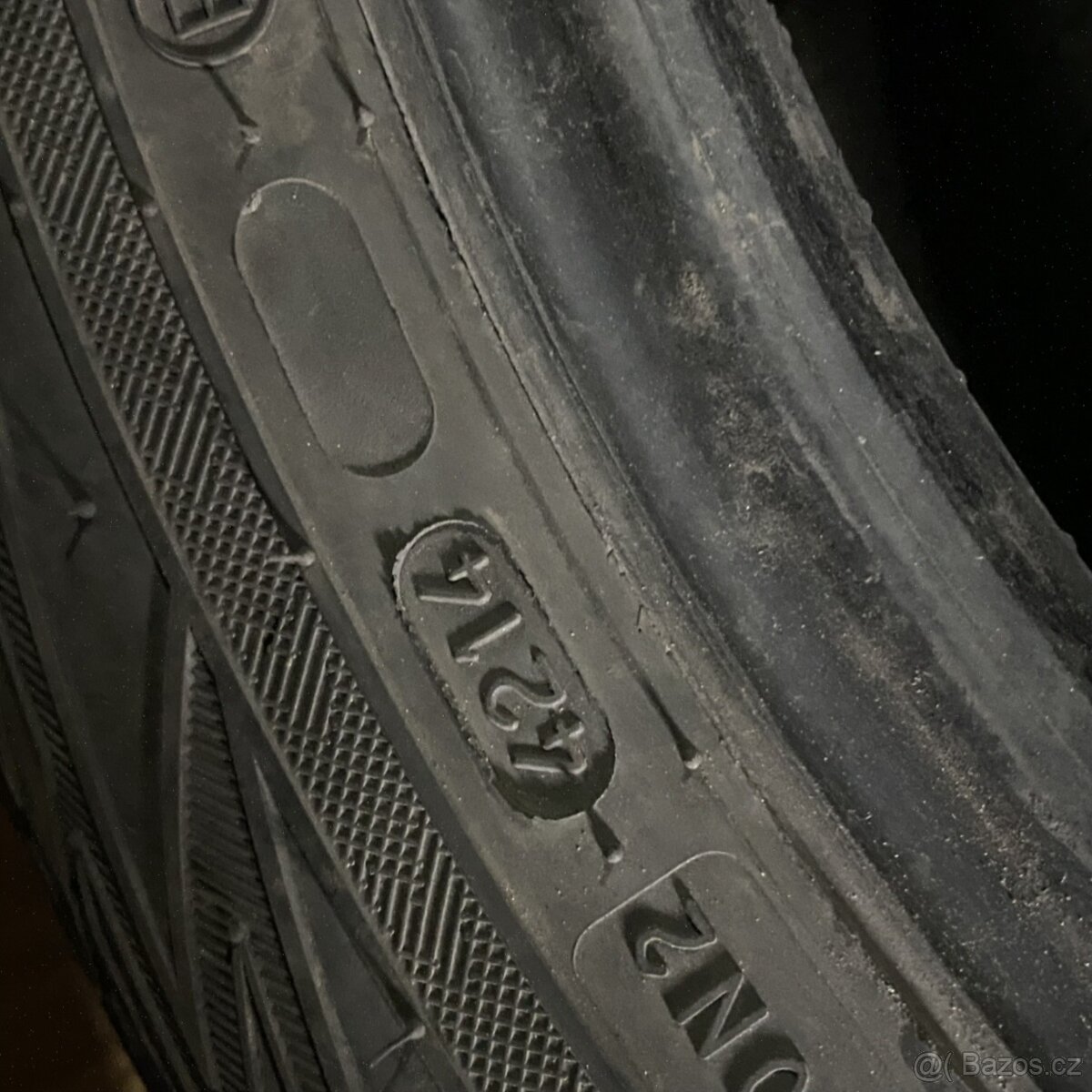 Zimní pneu 225/55 R18 102H XL Nokian 6mm - 3