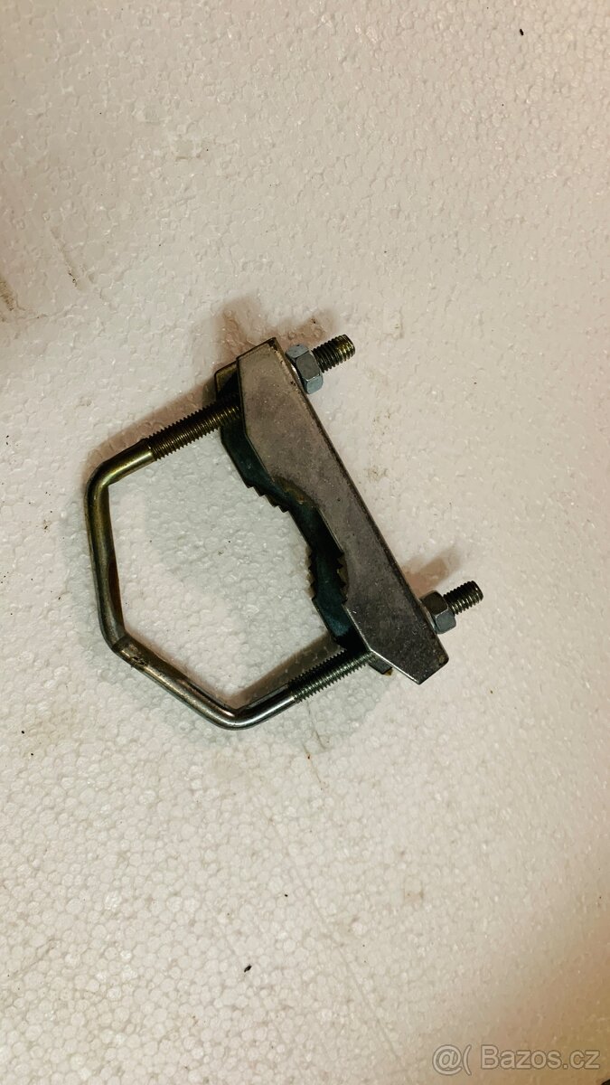 Držák satelitní paraboly 30 cm - 3