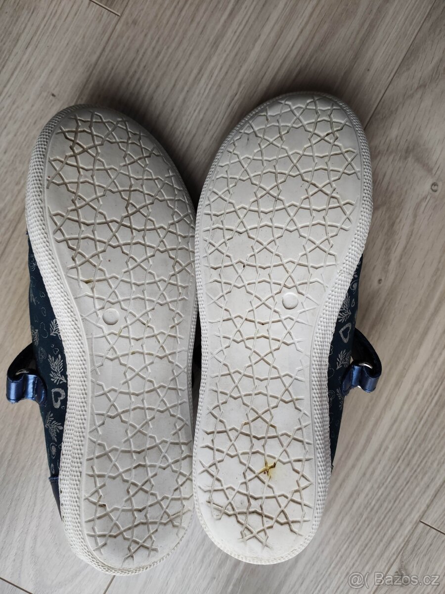 Dívčí balerínky Baťa vel. 36 TOP - 3