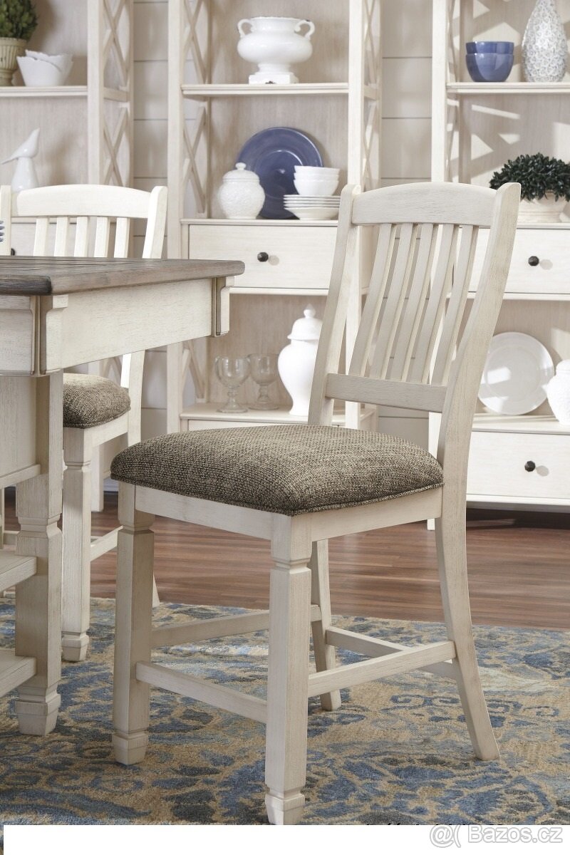 Luxusní jídelna ve vintage stylu - 3