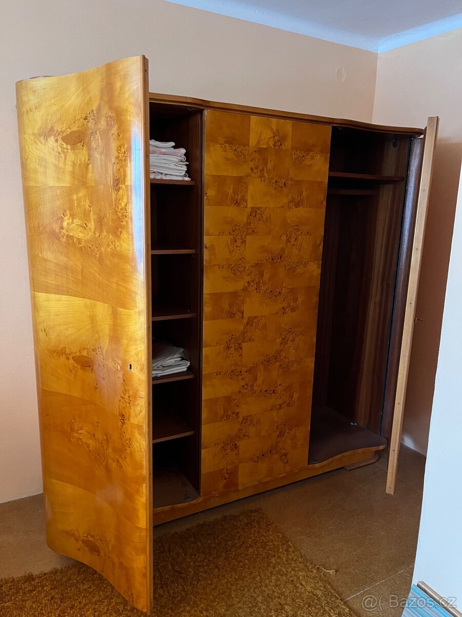 Retro šatní skříně - 3