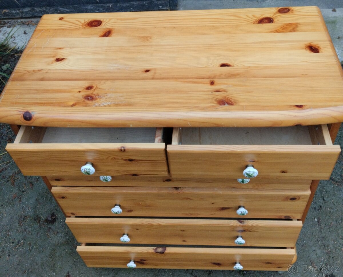 Komoda z masívu - 3