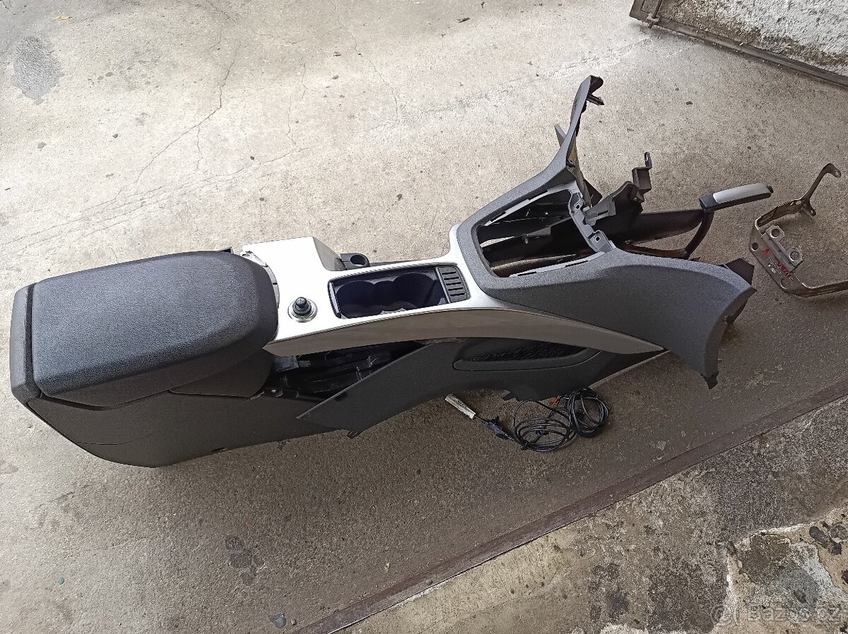 Středová konzole s loketní opěrkou orig.Ford C-Max 2003-2010 - 3