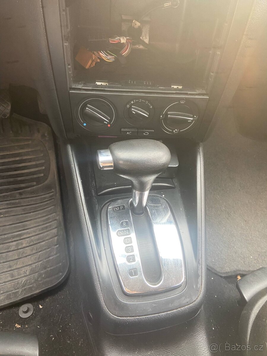 Prodám golf 4 - 3