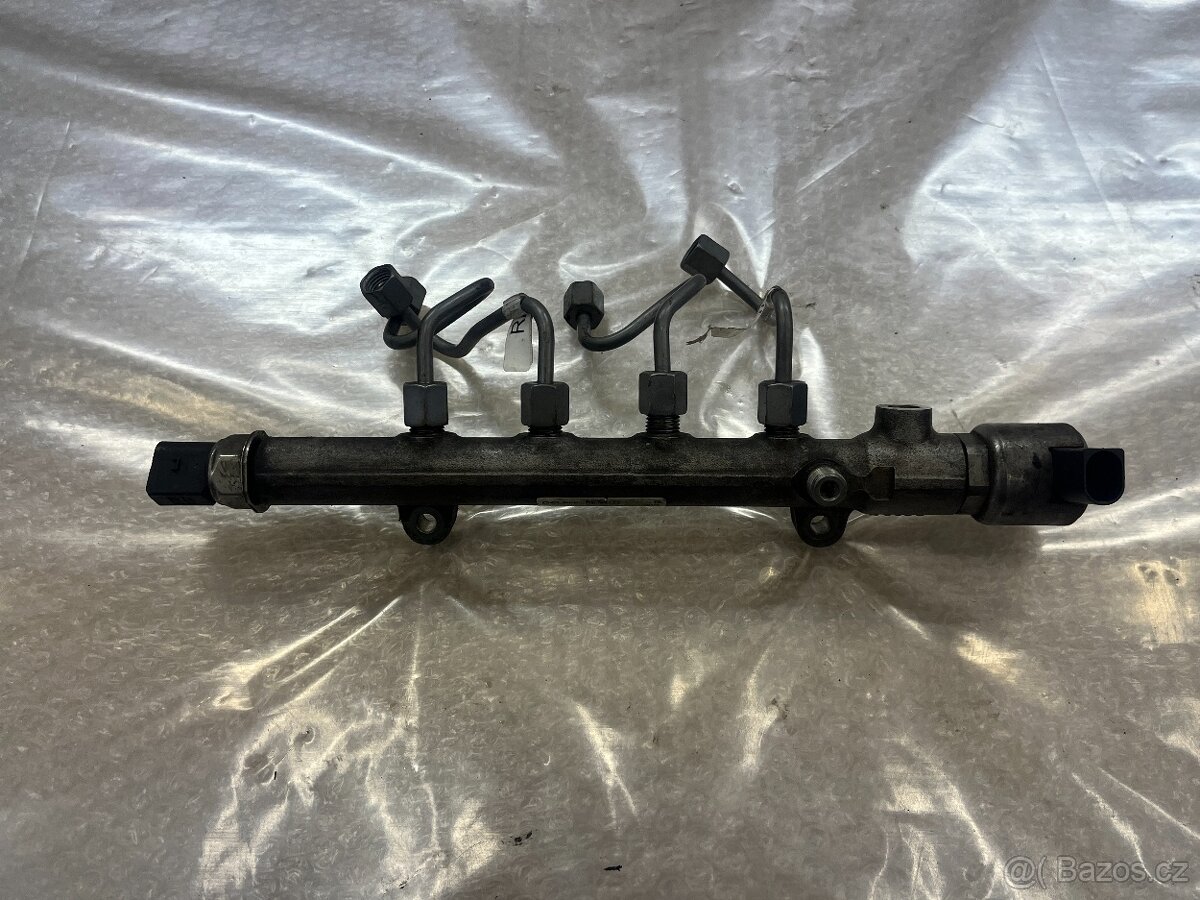 KOMPLETNÍ VSTŘIKOVACÍ LIŠTA MERCEDES W212 2.2CDI R9144Z240A - 3