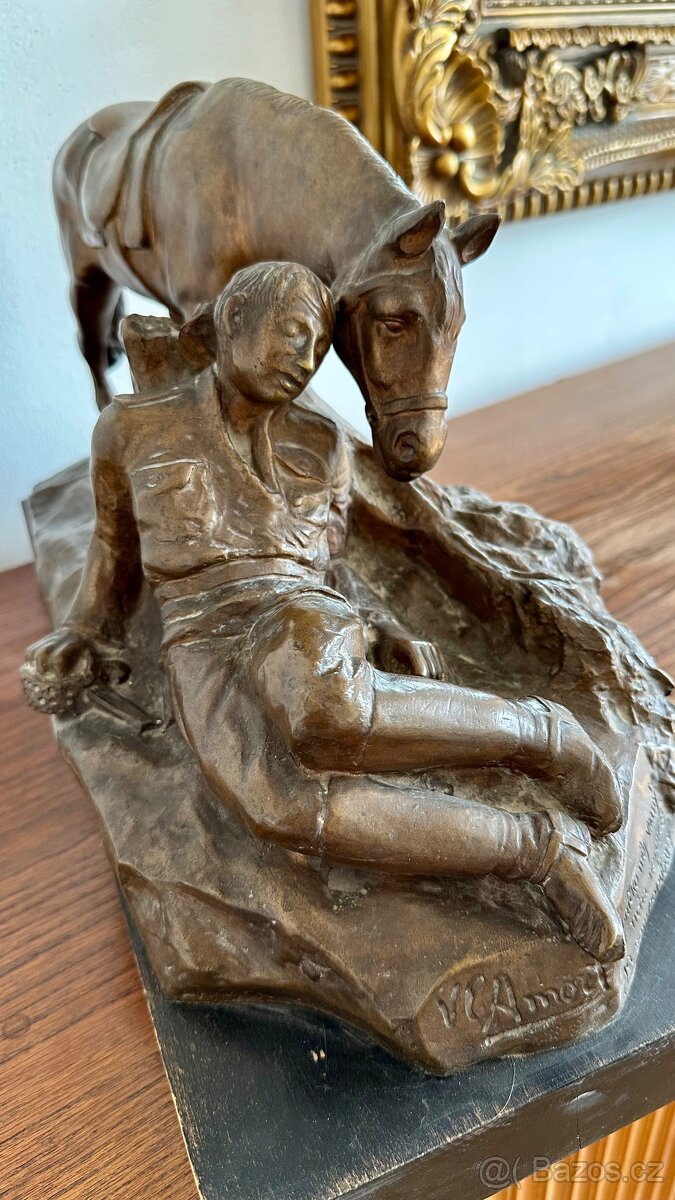 Poraněný jezdec s vraníkem BRONZ Amort Vlastimil - 3