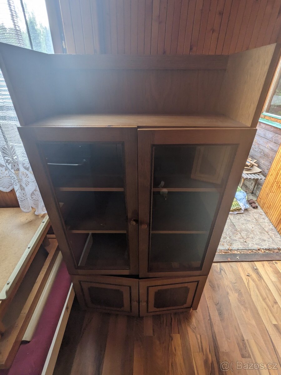 Krásná RETRO výkladní skříň (skleník) / obývací stěna - 3