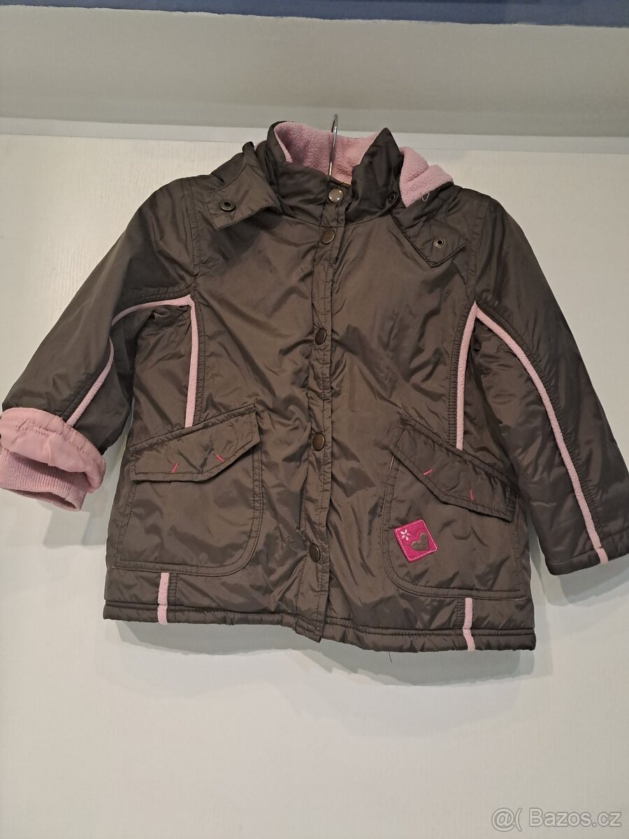 Zimní bunda s kapucí a rifle vel. 104 věk 3-4 roky - 3